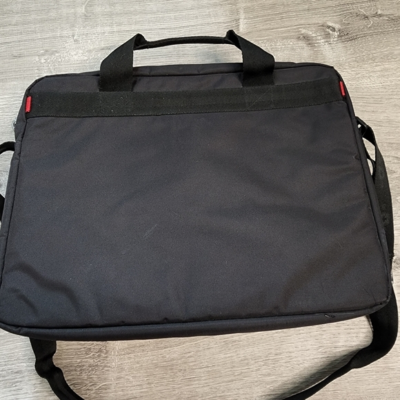 SWISS Black Laptop Crossbody Bag - Picture 4 of 11